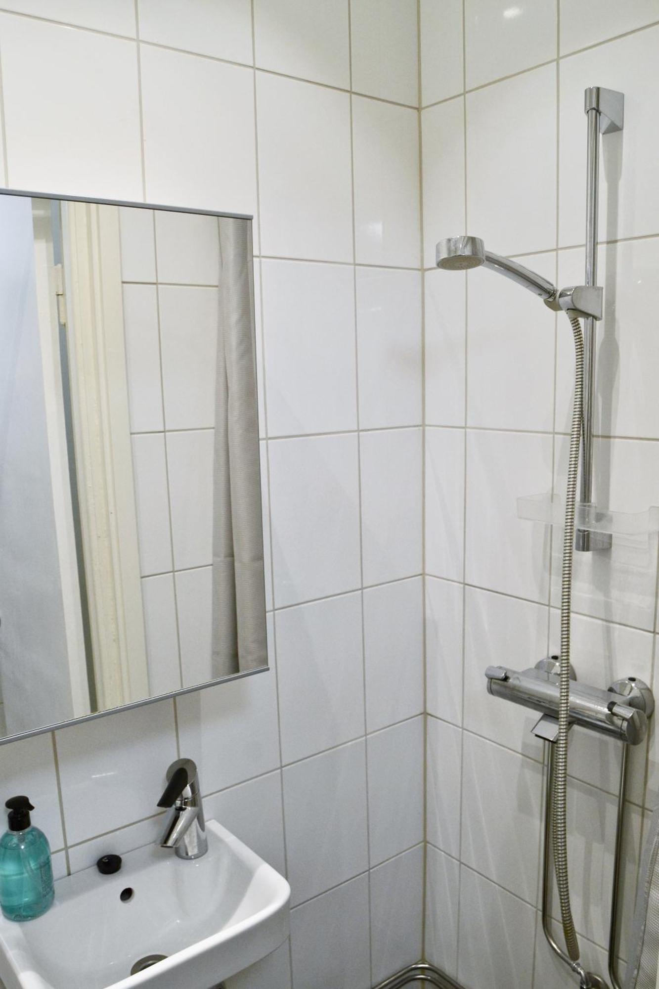 Modern And Bright Studio With Top Location Helsinki Bagian luar foto